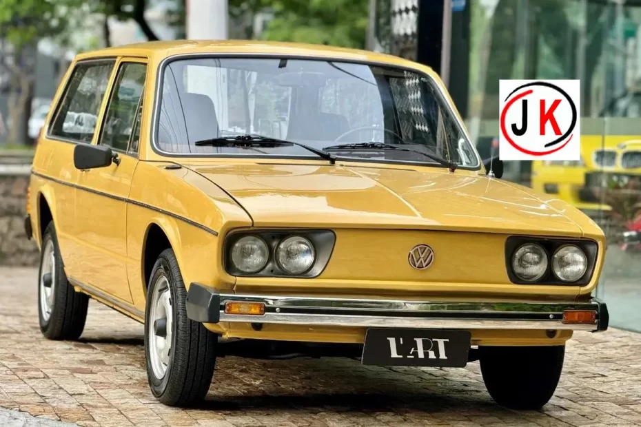 Ficha técnica VW Variant 2 1979 com interior marrom
