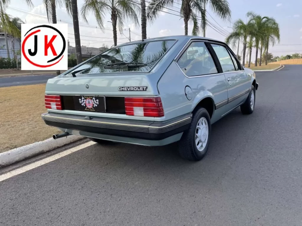 Ficha Técnica carros Chevrolet Monza Hatch 1.6 4 marchas ano 1982