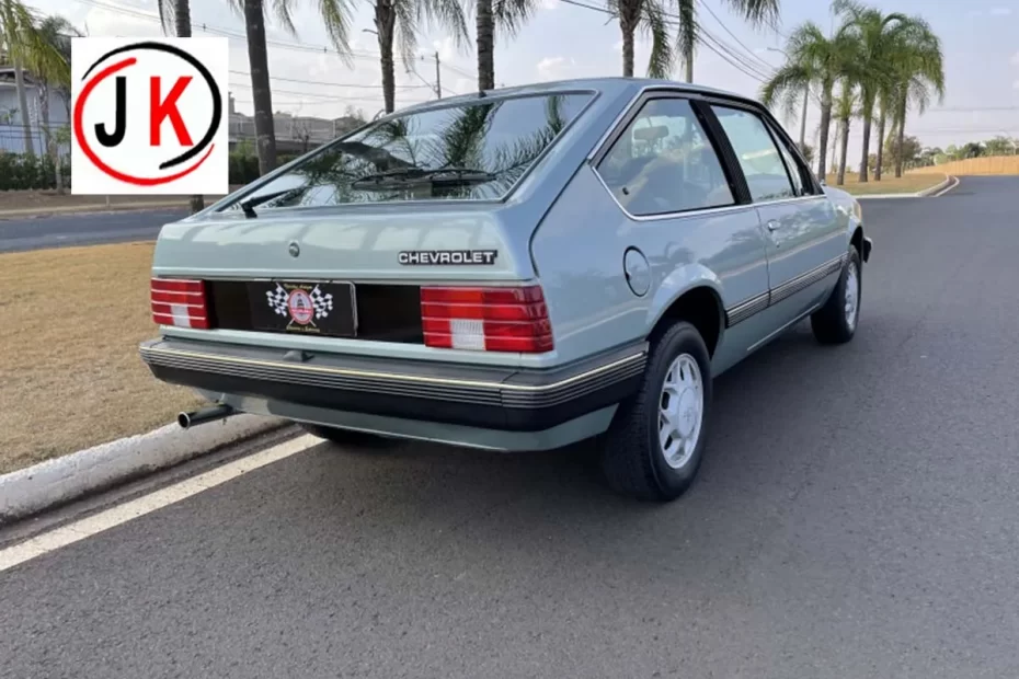 Ficha Técnica carros Chevrolet Monza Hatch 1.6 4 marchas ano 1982