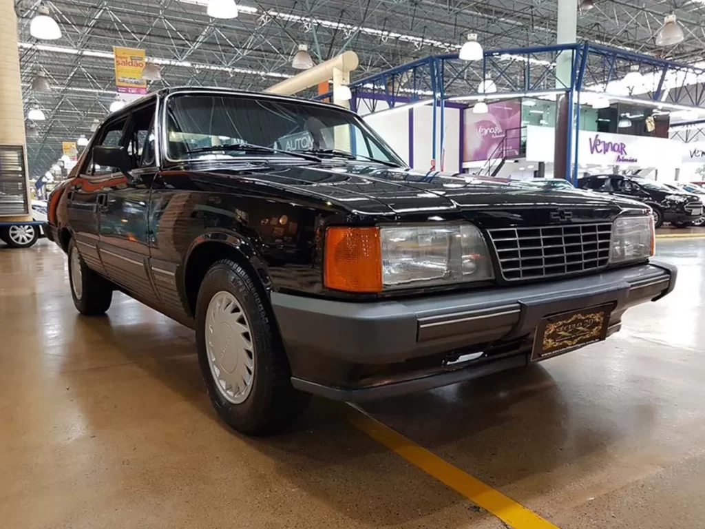 Ficha Técnica carros Chevrolet Opala Diplomata Sedan 4.1/S AT a álcool ano 1988