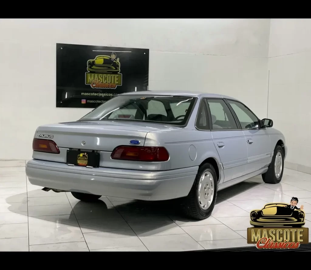 Ficha Técnica carros Ford Taurus GL 3.0 V6 AT ano 1994