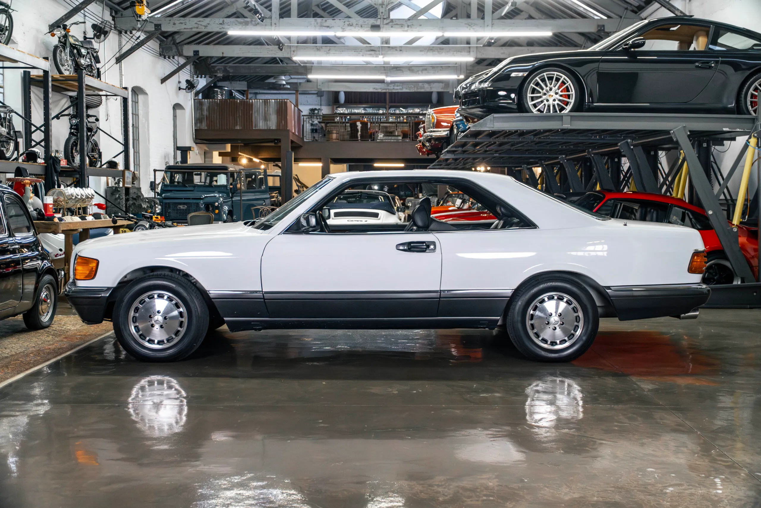 Ficha Técnica carros Mercedes-Benz 500/560 SEC ano 1986