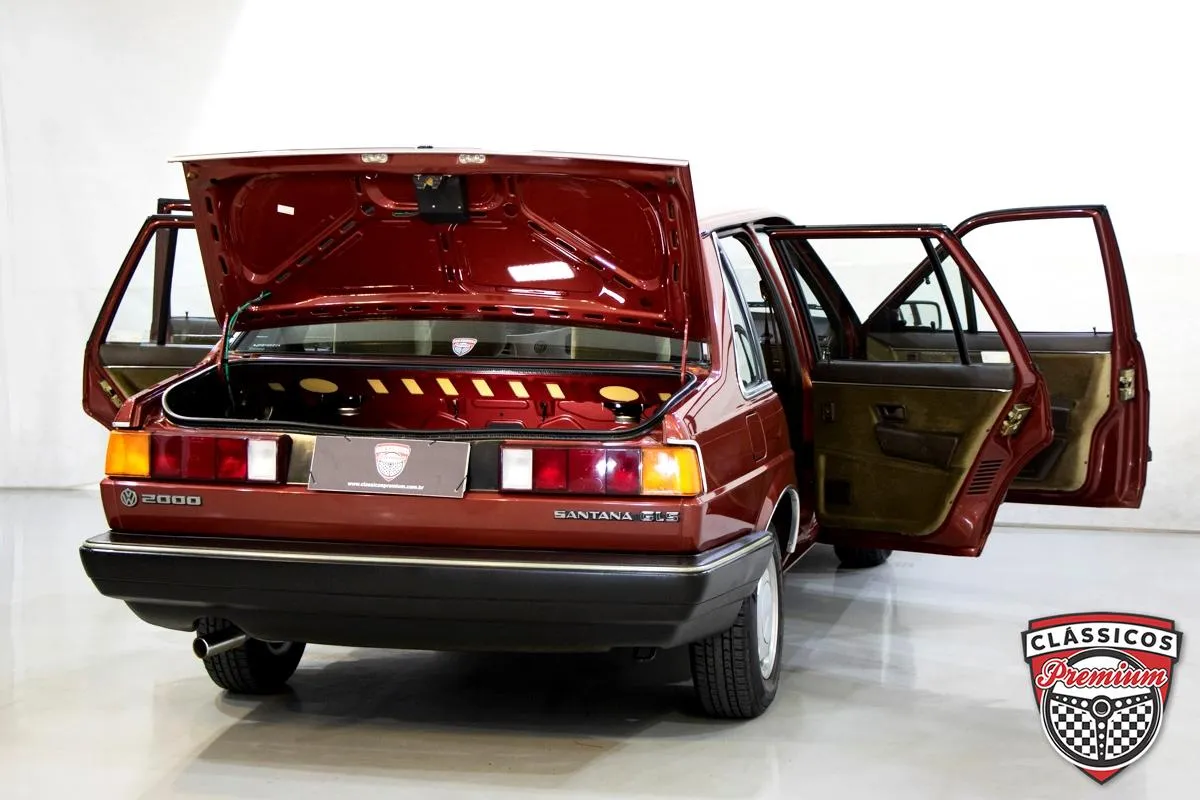 Ficha Técnica carros Volkswagen Santana GLS 4 portas 2.0 ano 1989