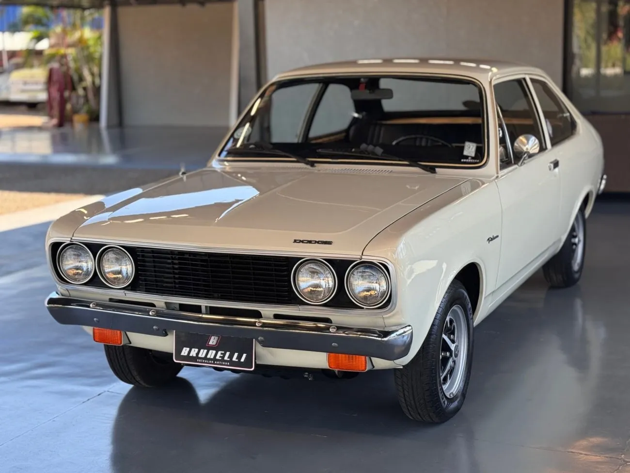 Carros antigos Dodge Polara 1.8 ano 1977