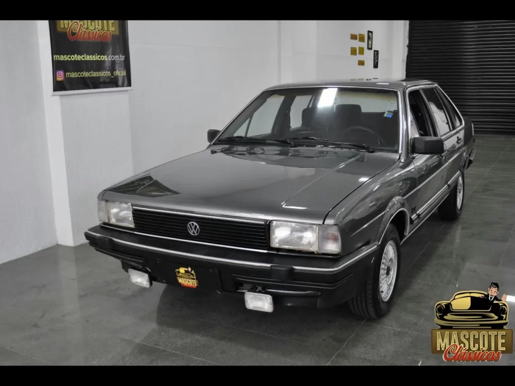 Ficha Técnica carros VW Santana CD 4 portas AP 1.8 a álcool ano 1985