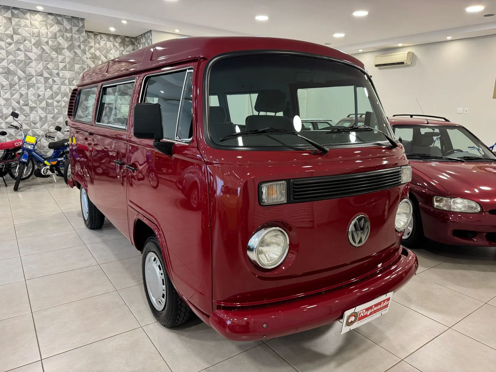 Ficha técnica Carros Kombi Carat 1600 ano 1998