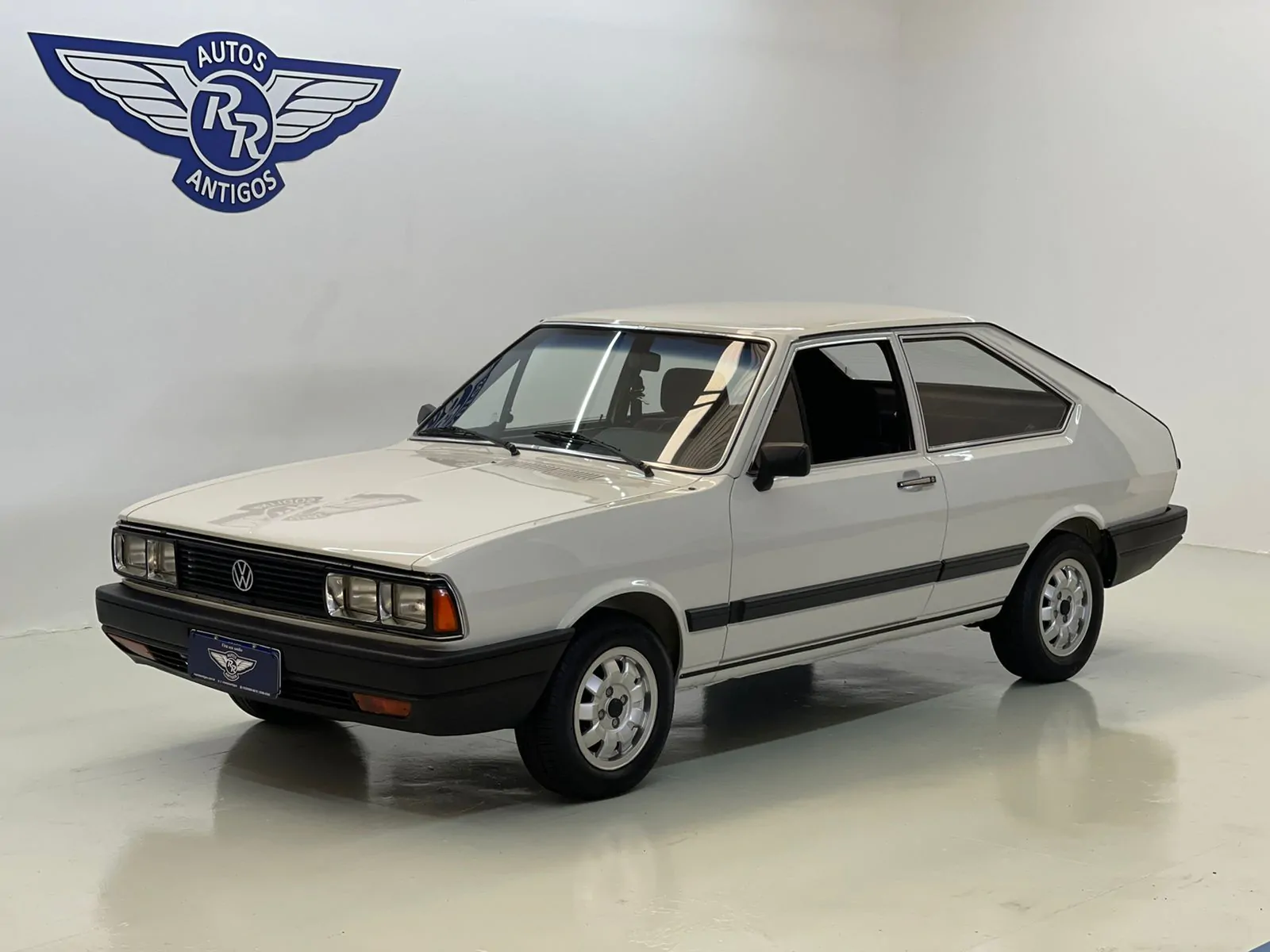 Ficha técnica Carros VW Passat GL Village AP 1.6 ano 1987