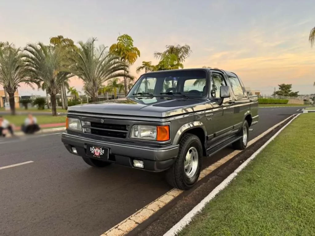 Ficha técnica carros Brasinca Andaluz Diesel Cor Cinza leon ano 1992