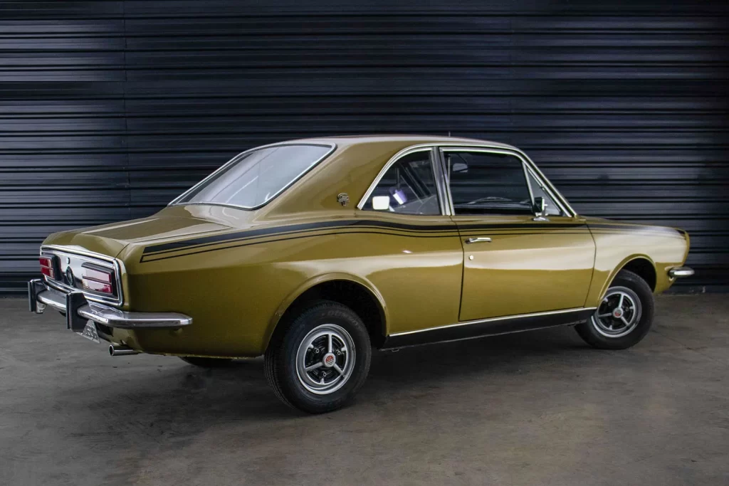 Ficha técnica carros Corcel 1 GT cor Dourado ano 1974