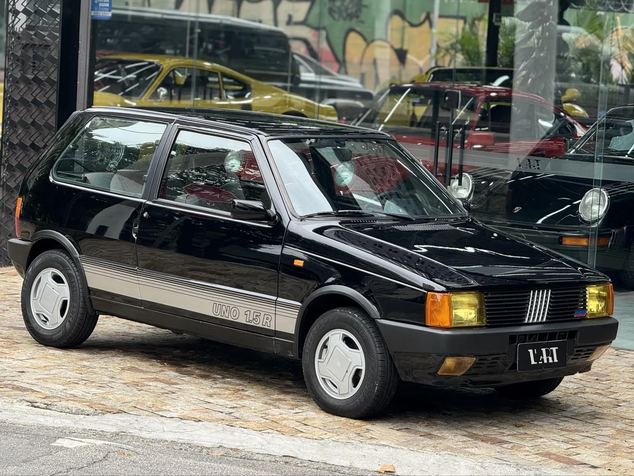 Ficha técnica carros Fiat Uno 1.5 R ano 1989