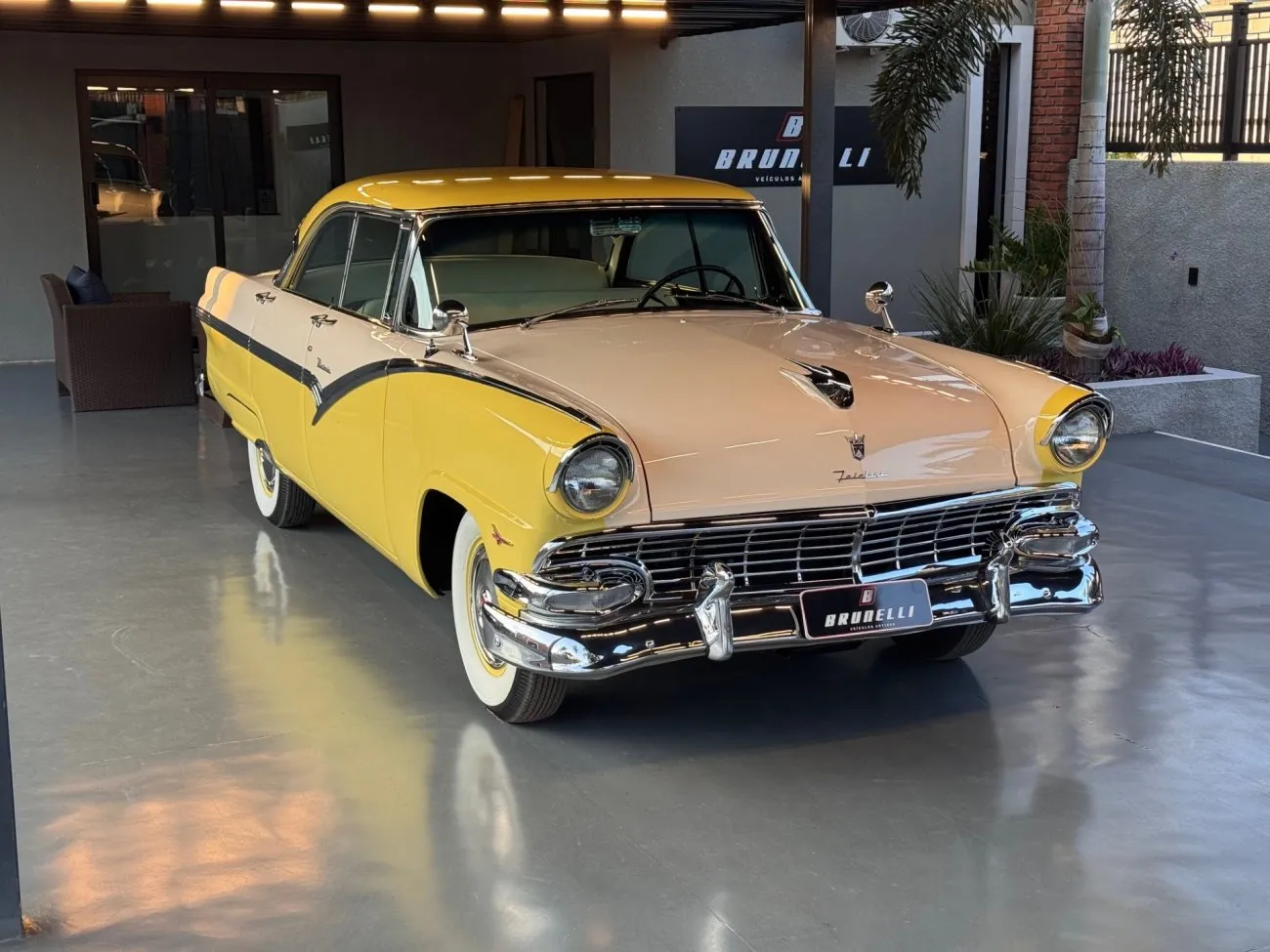 Ficha técnica carros Ford Fairlane Victoria V8 AT ano 1956