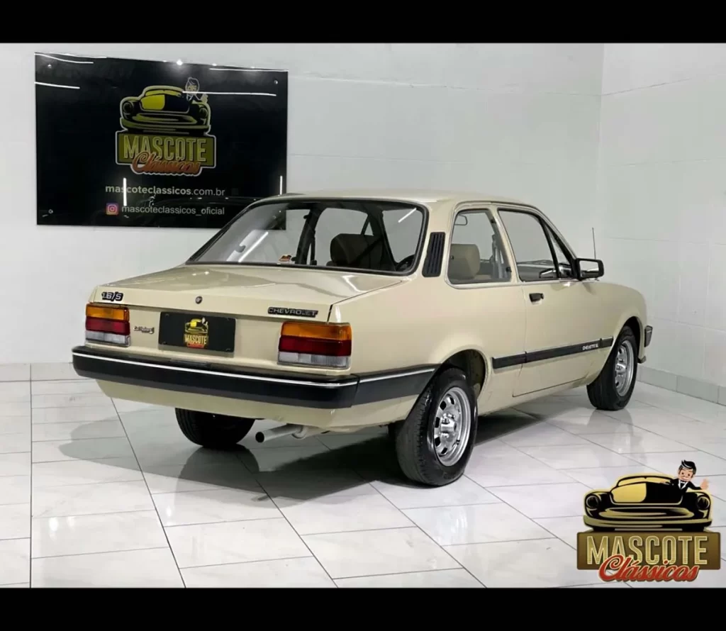 Ficha técnica carros GM Chevette SL Gasolina cor Bege Arpoador ano 1988