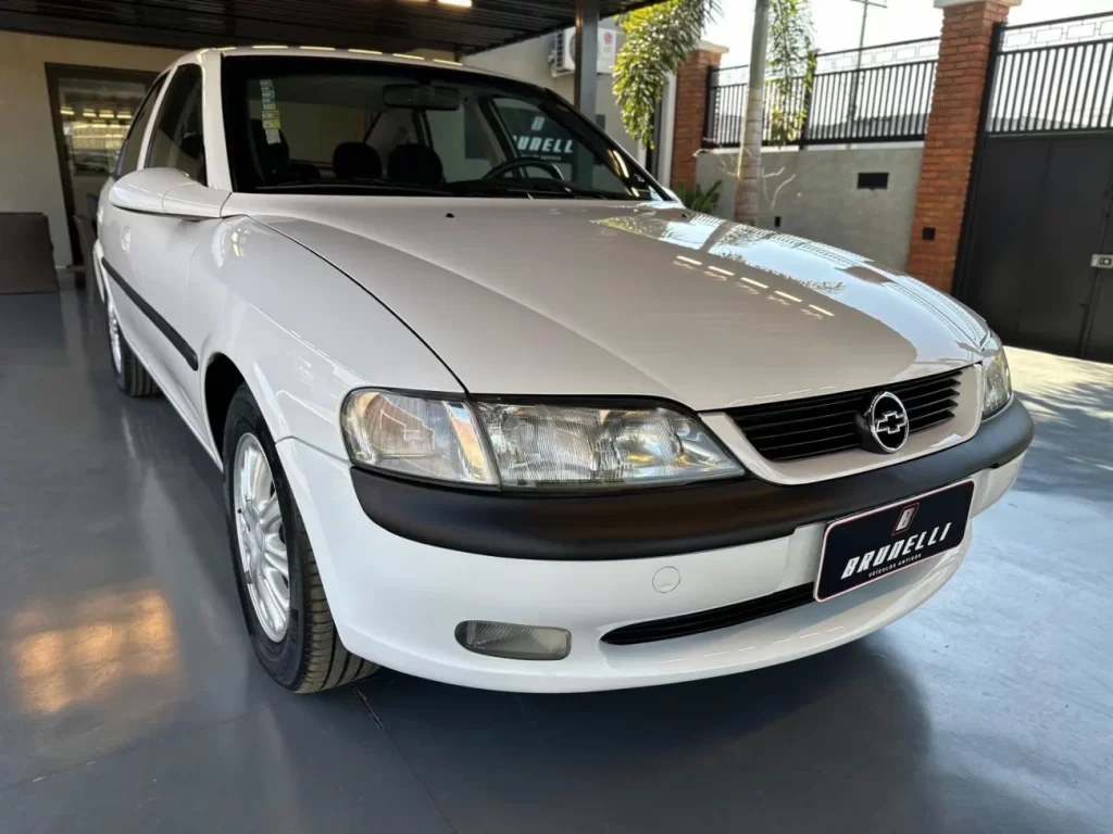 Ficha técnica carros Chevrolet Vectra CD 2.2 16V cor Branco Mahler ano 1998