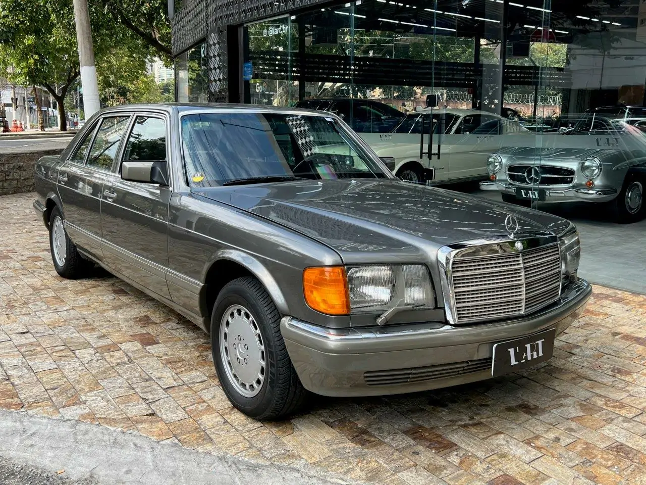 Ficha técnica carros Mercedes Benz 560 SEL ano 1988