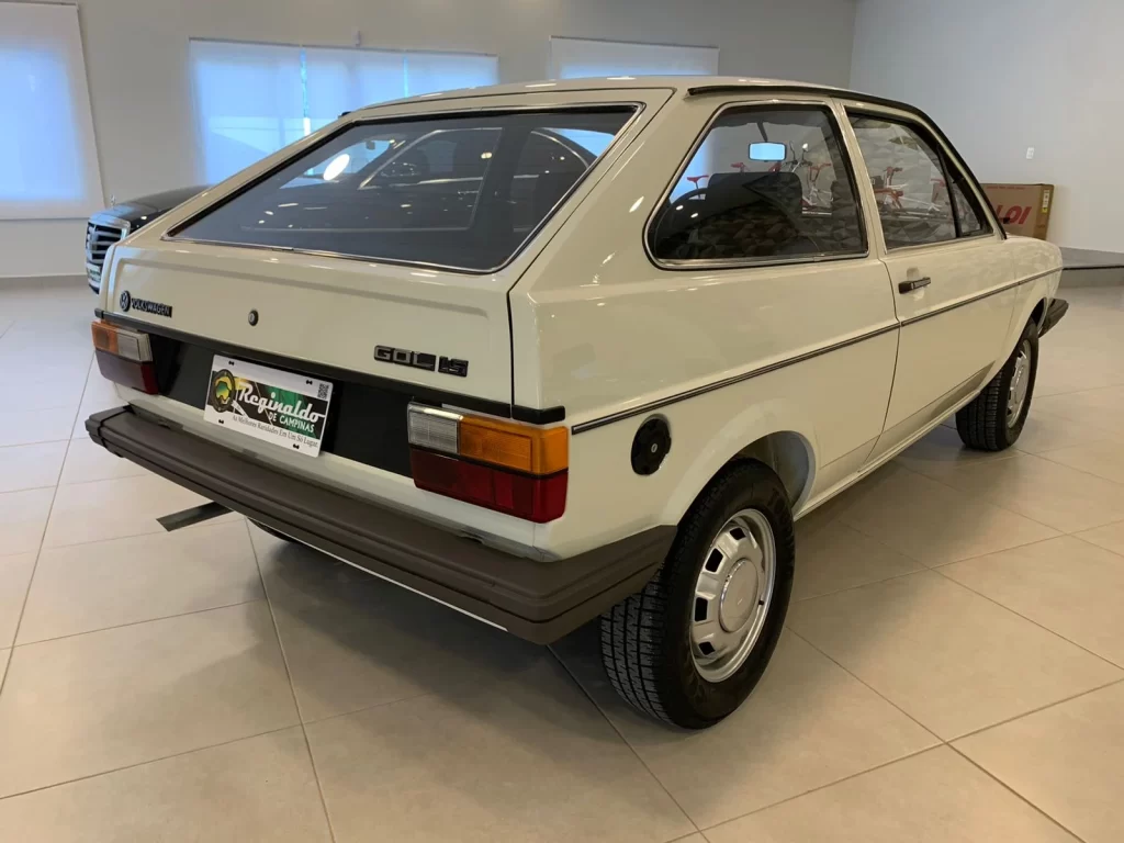 Ficha técnica carros VW Gol LS AP 1.6 a álcool ano 1985