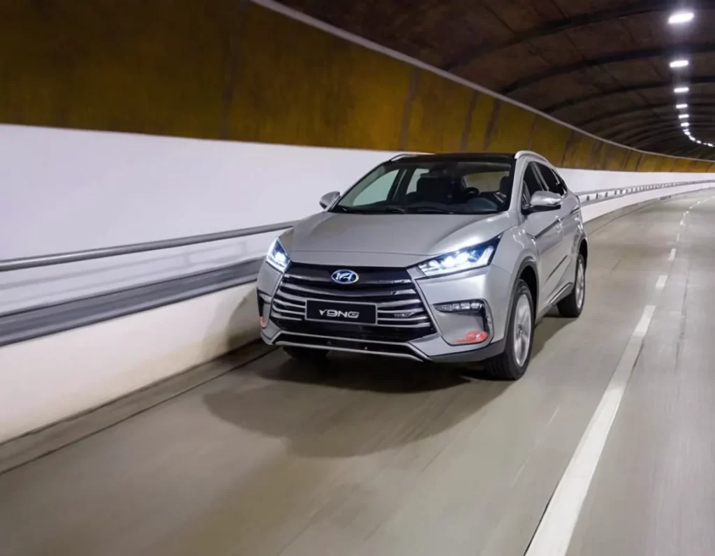 Notícias sobre automóveis Híbrido plug-in BYD Song Plus Premium 1.5 AWD ano 2026