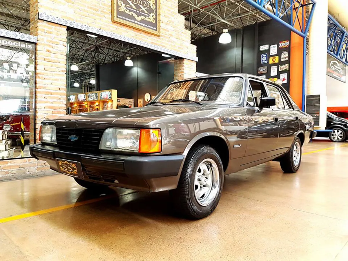 Ficha Técnica carros Chevrolet Opala SL 4 portas 2.5 monocromático a álcool ano 1988