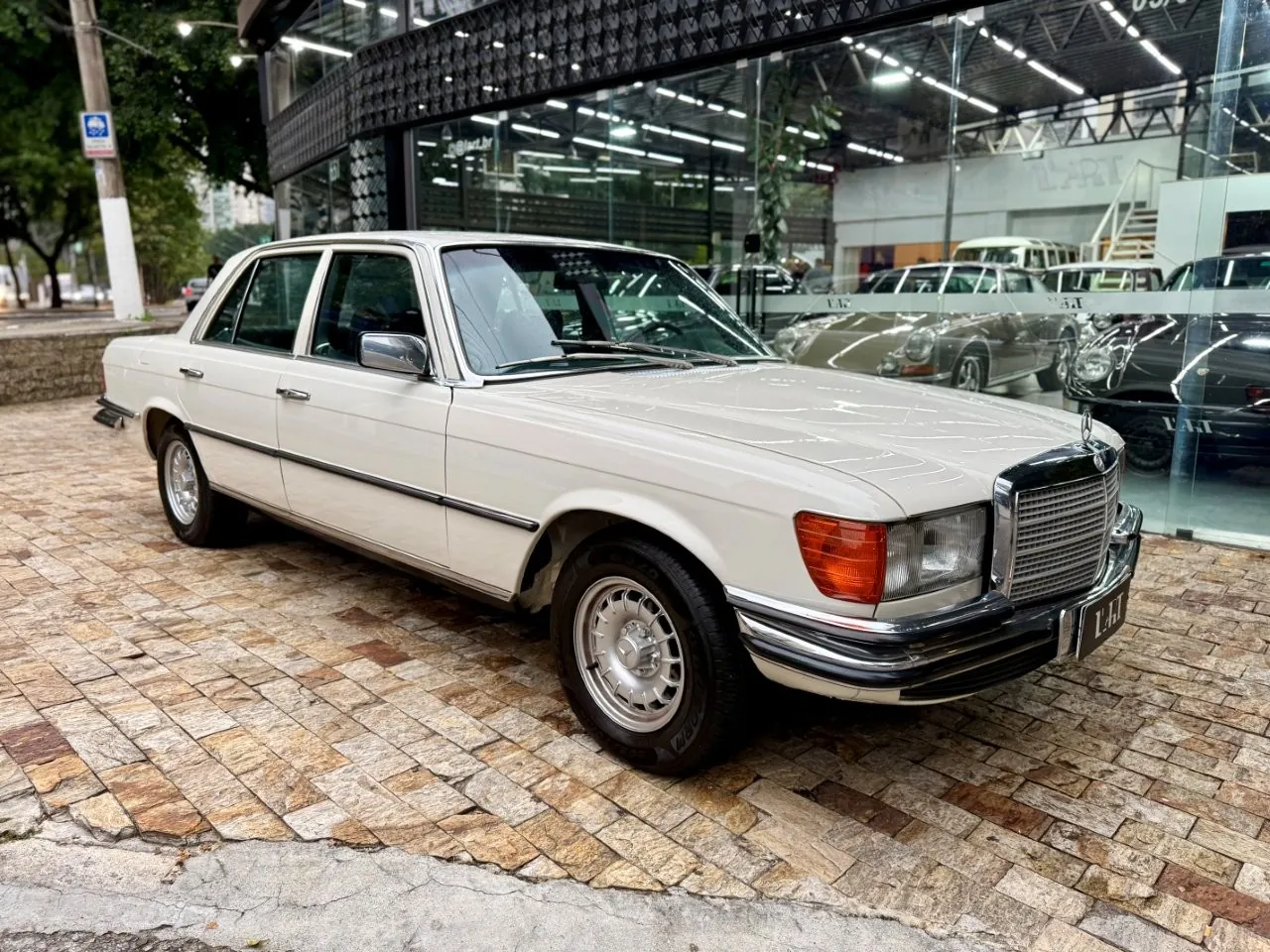 Ficha Técnica carros Mercedes Benz 280 S (W116) ano 1975