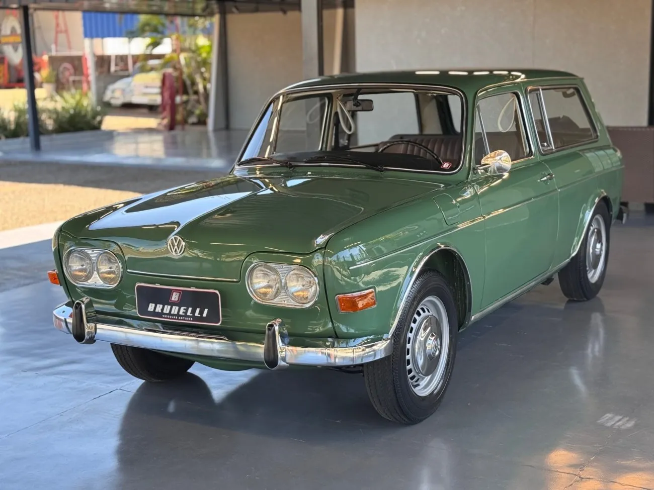 Ficha Técnica carros VW Variant 1600 Frente alta Verde Folha ano 1971