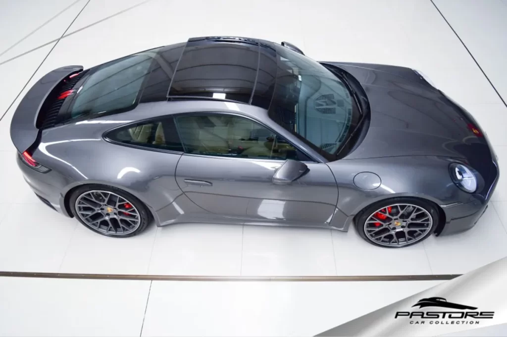 Porsche 911 Carrera Coupé 20202021 cor Cinza à venda