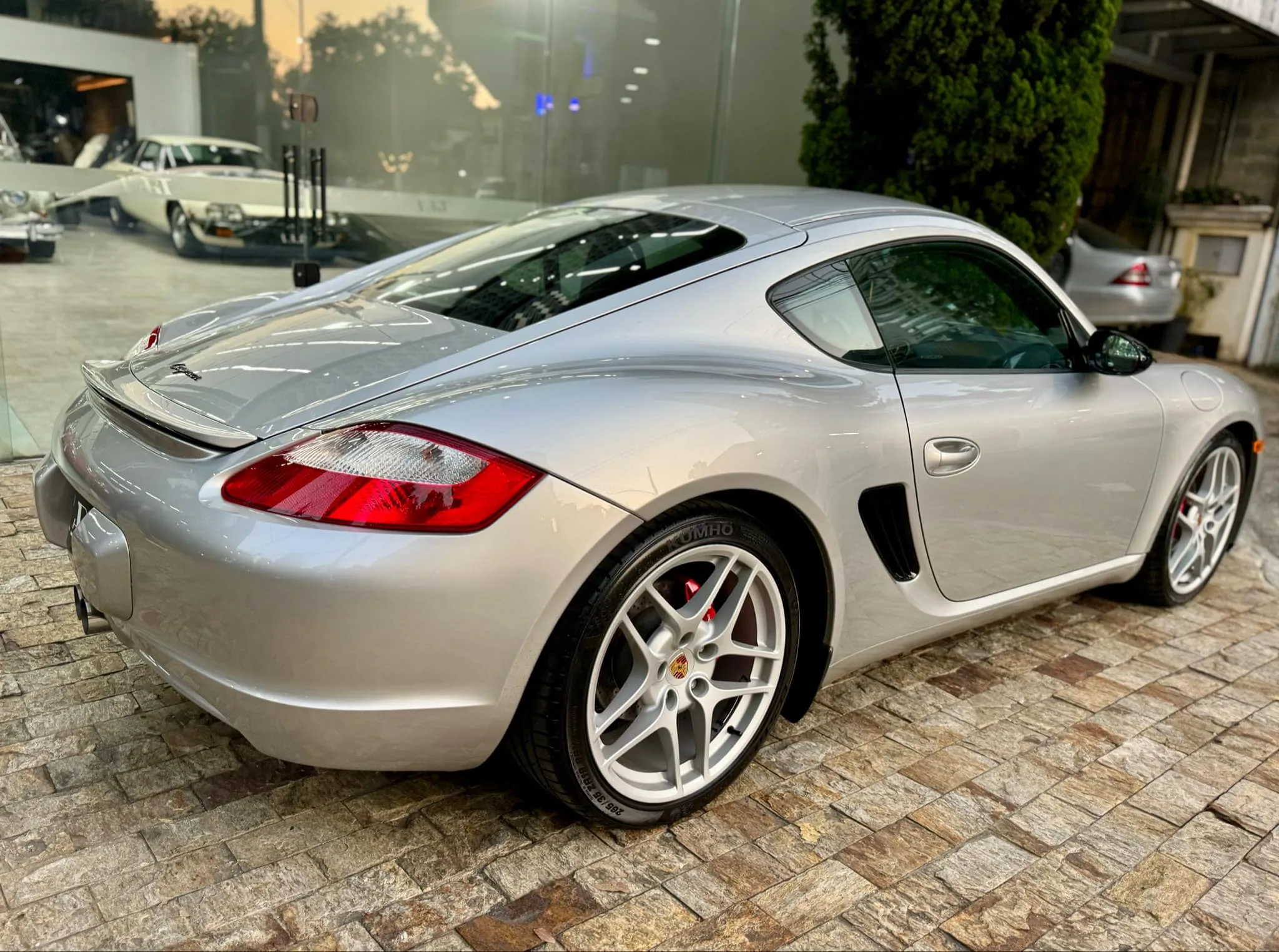 Porsche Cayman 2.7 2007, manual, motor central, Cayman 245 cv, cor prata, couro azul, rodas do 911, pneus novos á venda