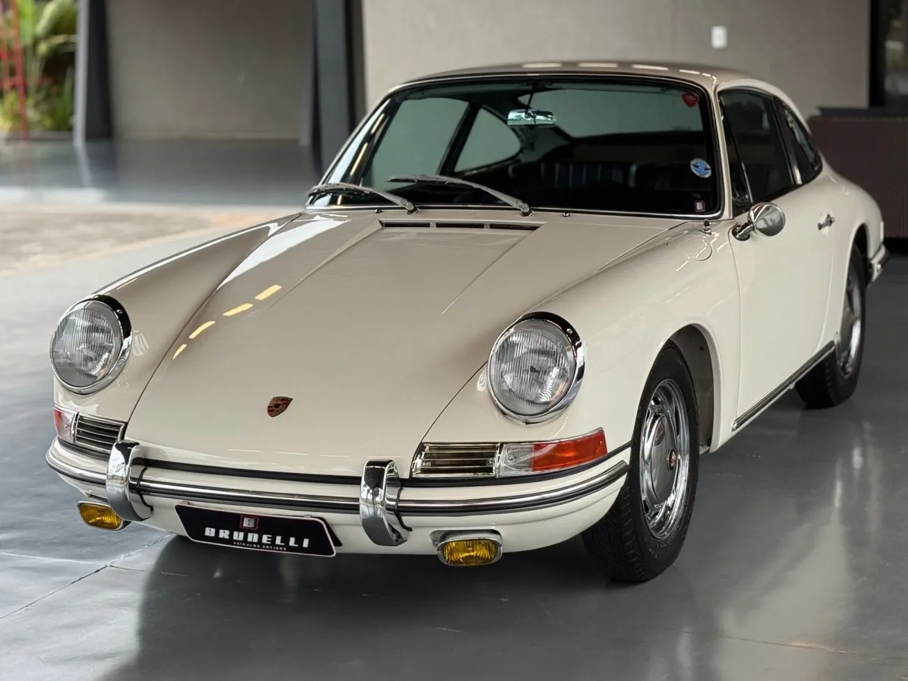 Porsche 912 Coupé 1966 à venda em condição impecável. Porsche antigo raro, restaurado, motor 1.6 original, documentação completa e pronto para colecionadores. JK Porsche.