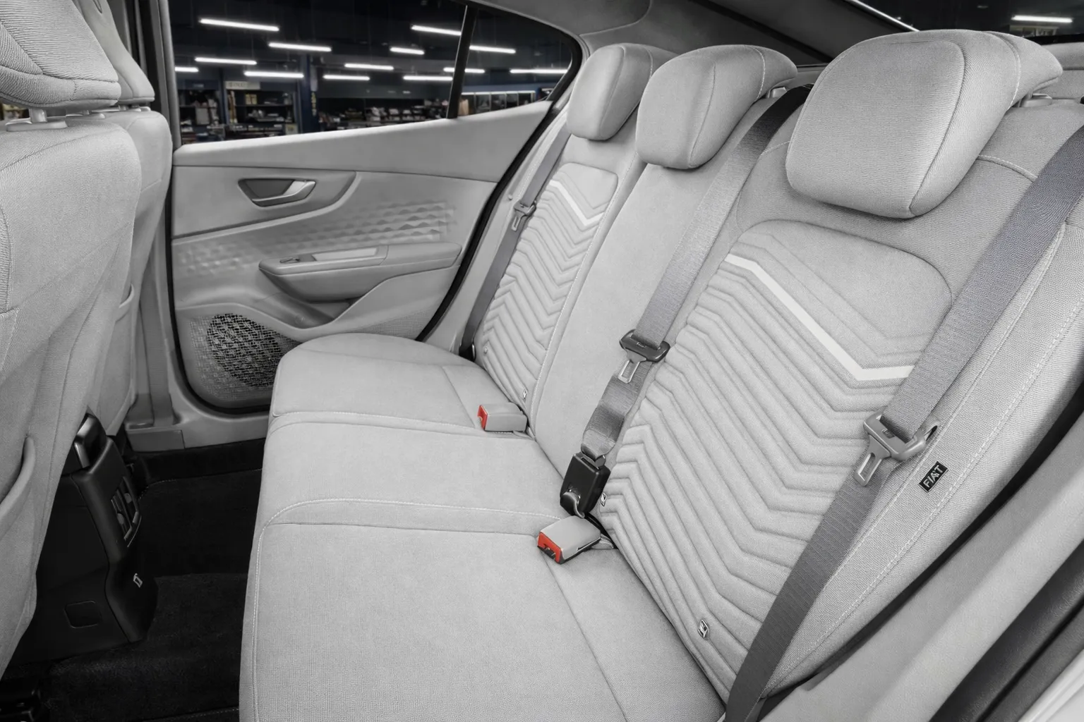 Fiat Fastback Turbo 200 CVT flex 2026 PCD foto 10