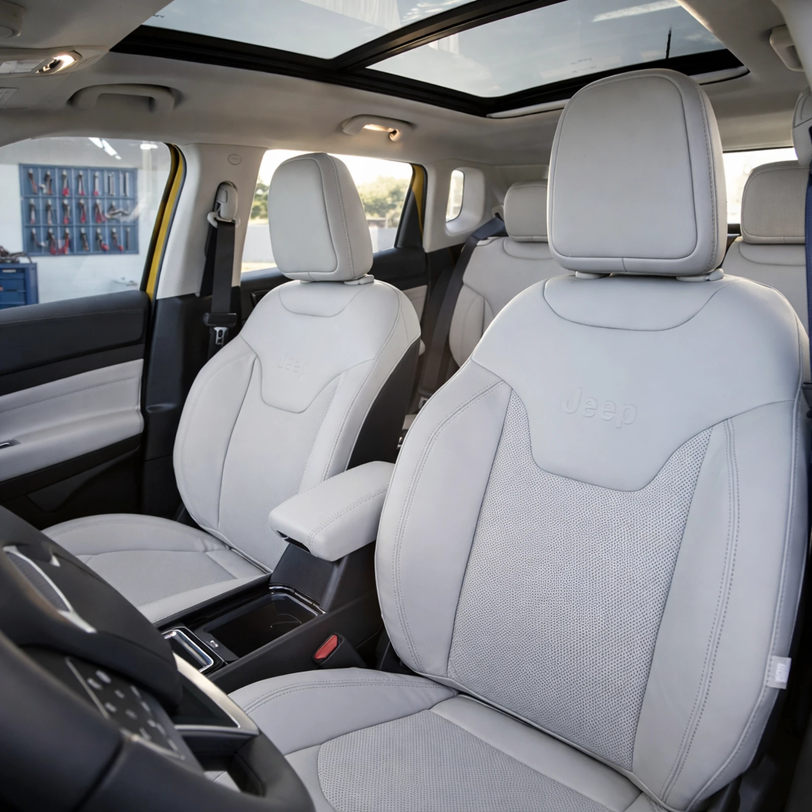 Jeep Compass Limited TD350 2023 — acabamento interno e externo (JK Carros)