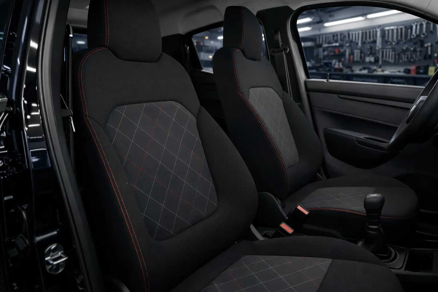 Foto Fiat Mobi no comparativo PCD Renault Kwid Zen 2026 vs Fiat Mobi Like 2026