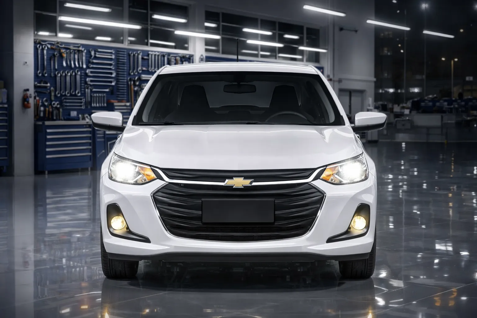 Chevrolet Onix no workshop à noite