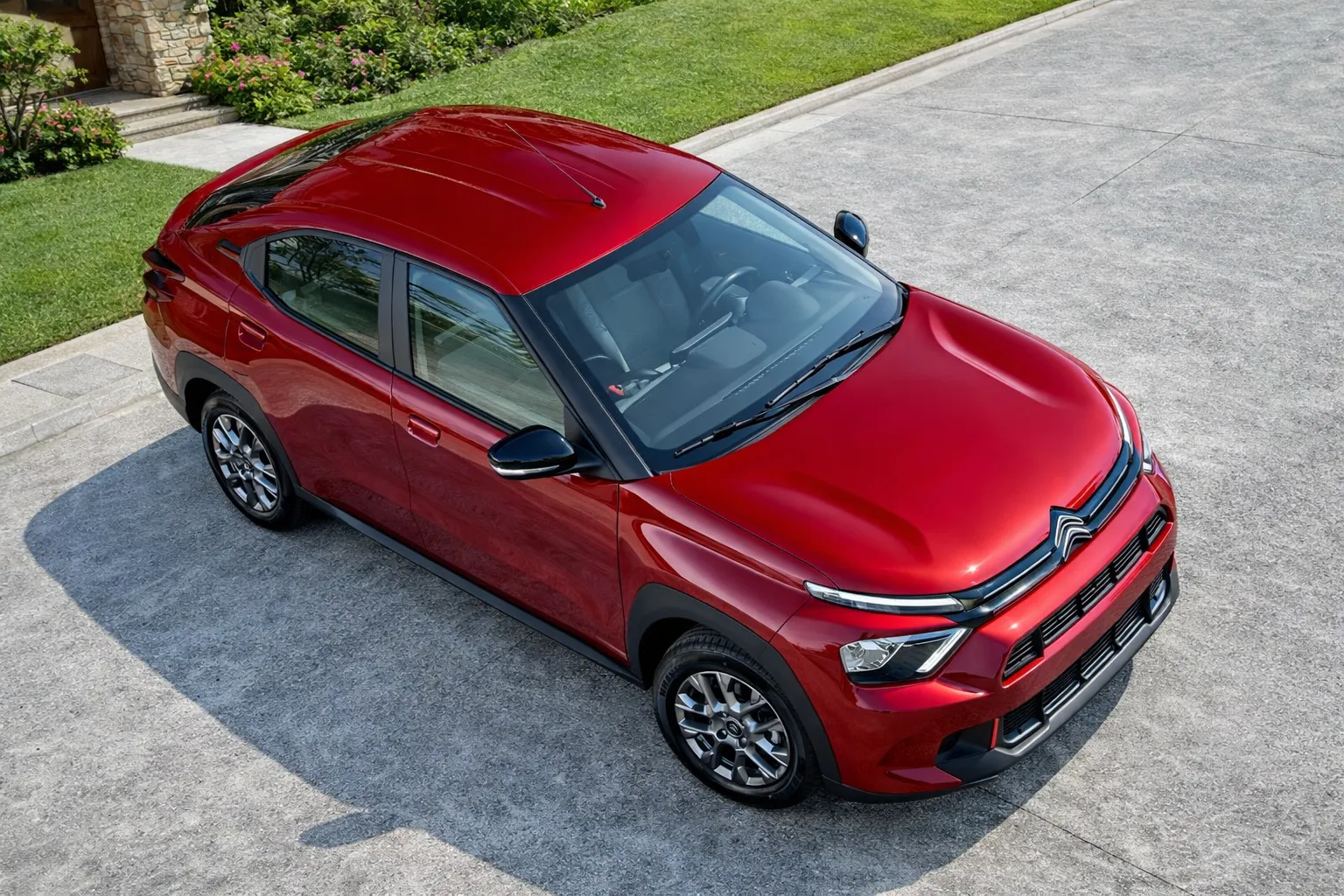 Citroën Basalt Feel no pátio de concreto