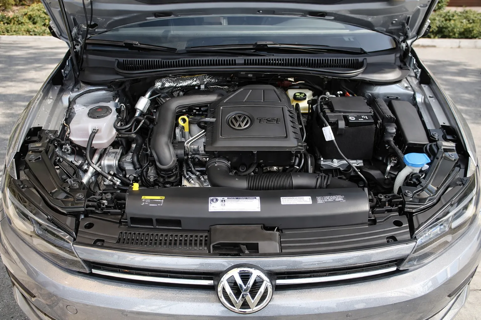 Detalhe do motor do Volkswagen Polo 2023