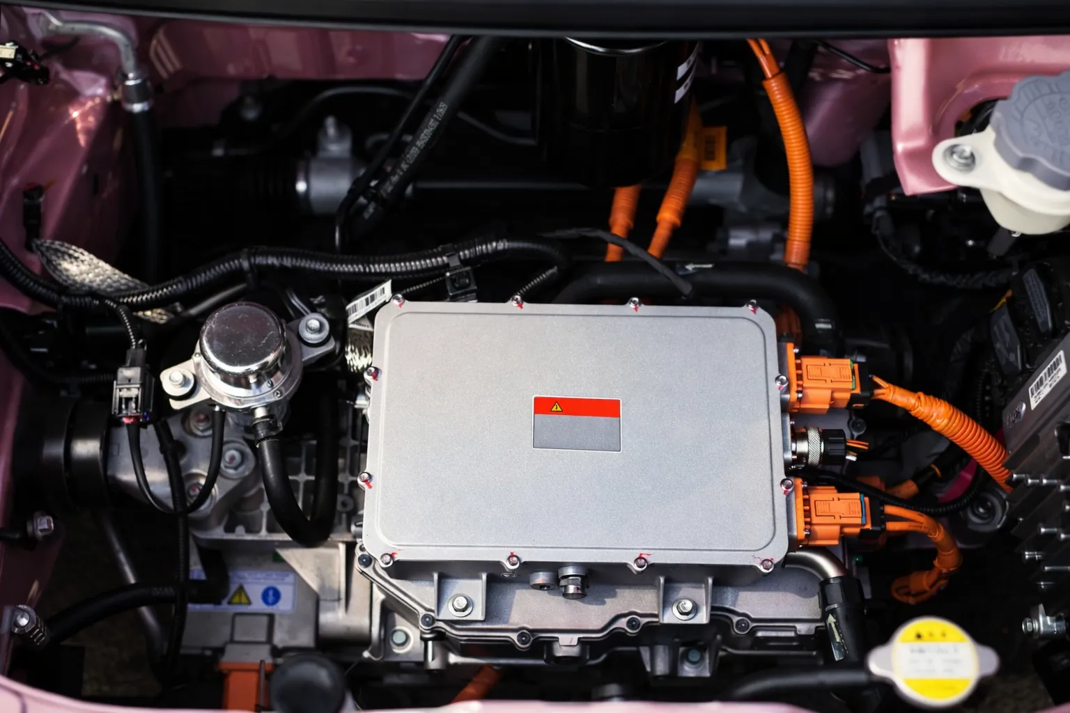 Compartimento elétrico do JAC E-JS1 2026