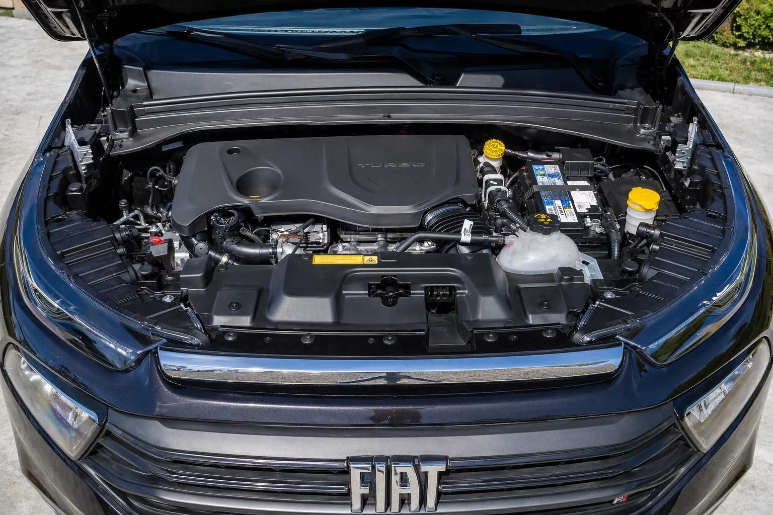 Fiat Toro Endurance 2023 em vista lateral