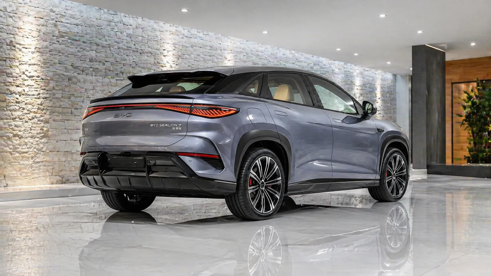 BYD Sealion 7 EV 2026 em ambiente premium para guia PCD