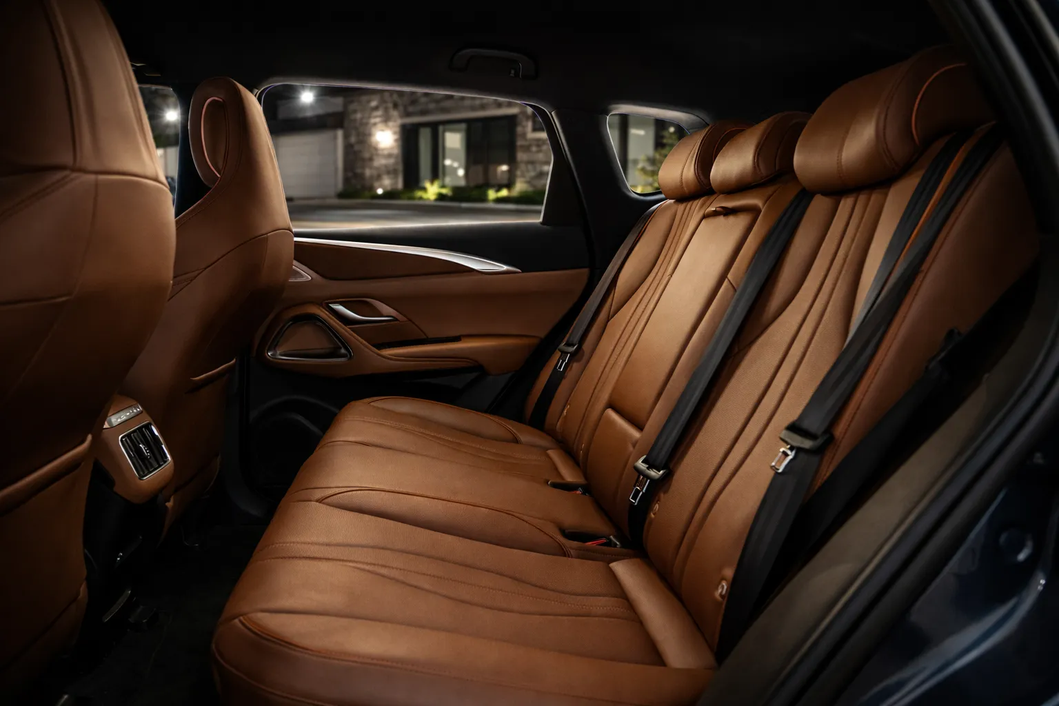 BYD Song Pro GL 2026 com destaque para traseira e porta-malas