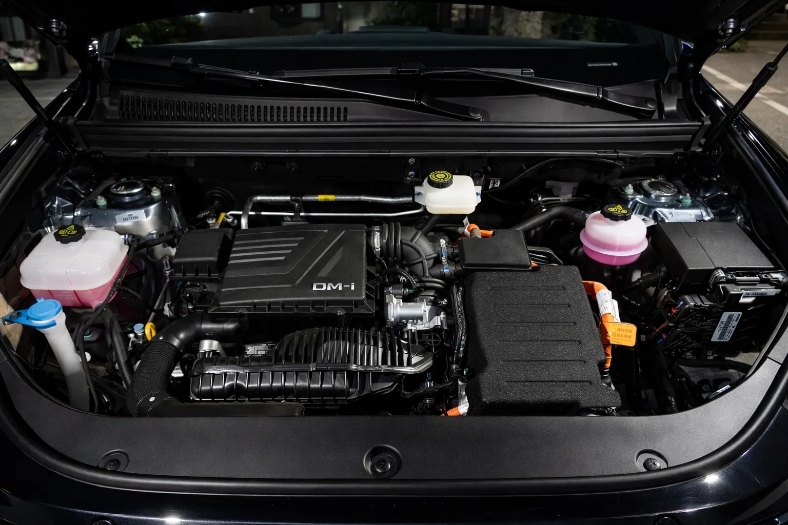 BYD Song Pro GL 1.5 híbrido plug-in PCD 2026 em imagem final