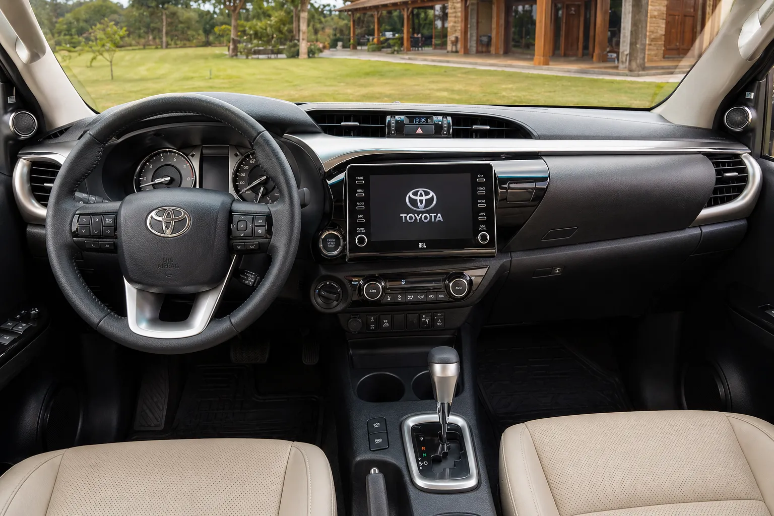 Toyota Hilux SRX Limited 2023 com foco em acessibilidade e uso PCD