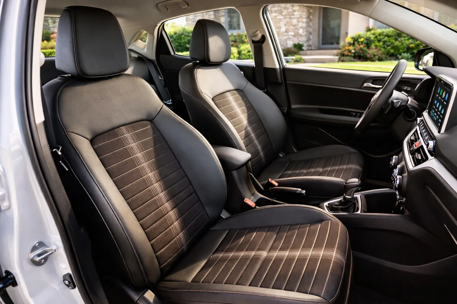 Hyundai HB20 1.0 manual 2023 em ambiente externo para avaliação de compra