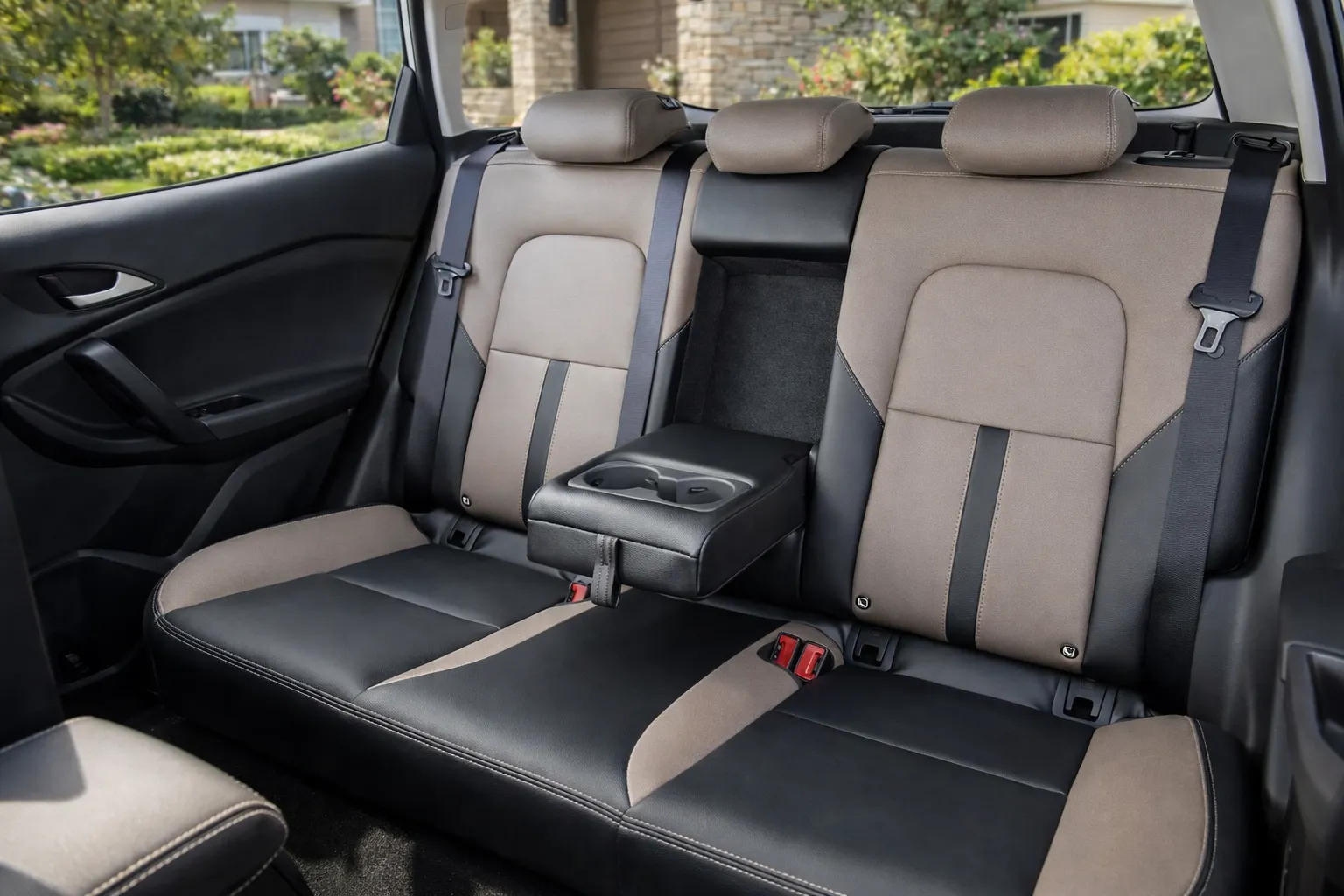 Interior do Chevrolet Tracker 2026 ao sol