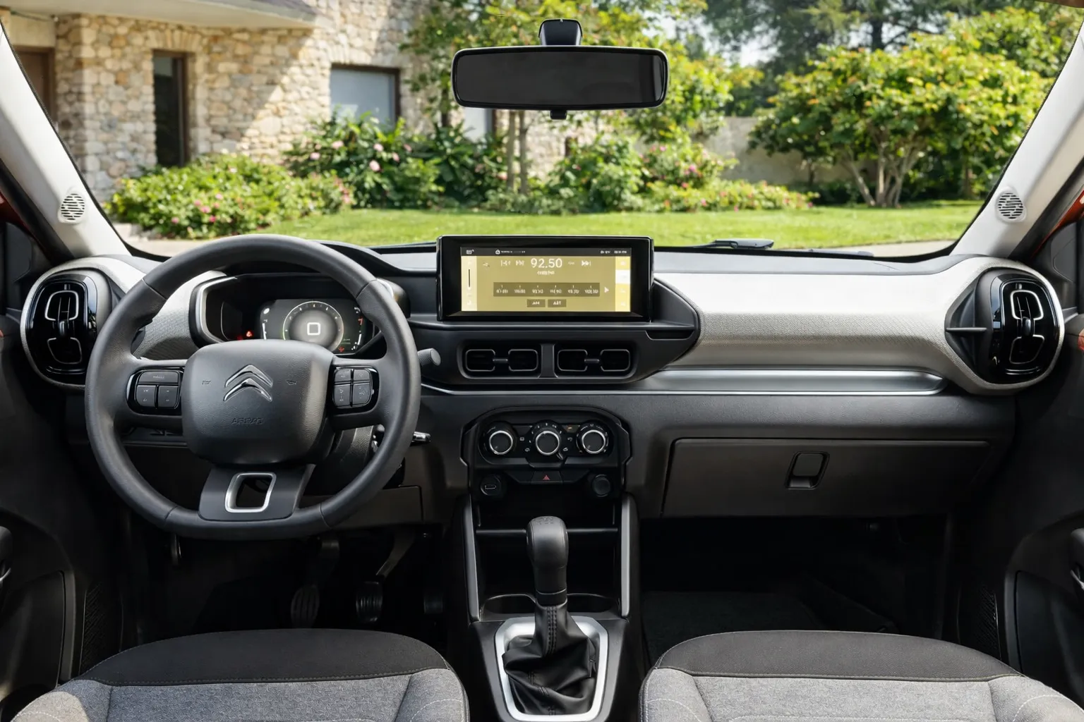 Interior do Citroën Basalt Feel 2026