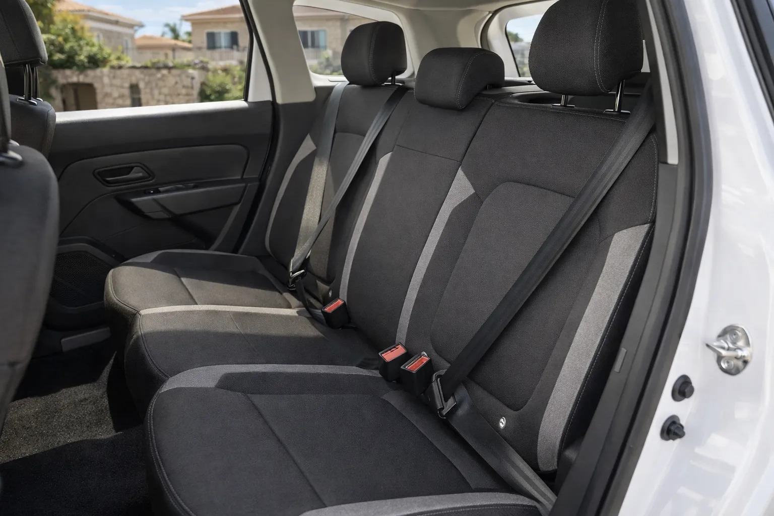Interior do Renault Duster 2026 iluminado