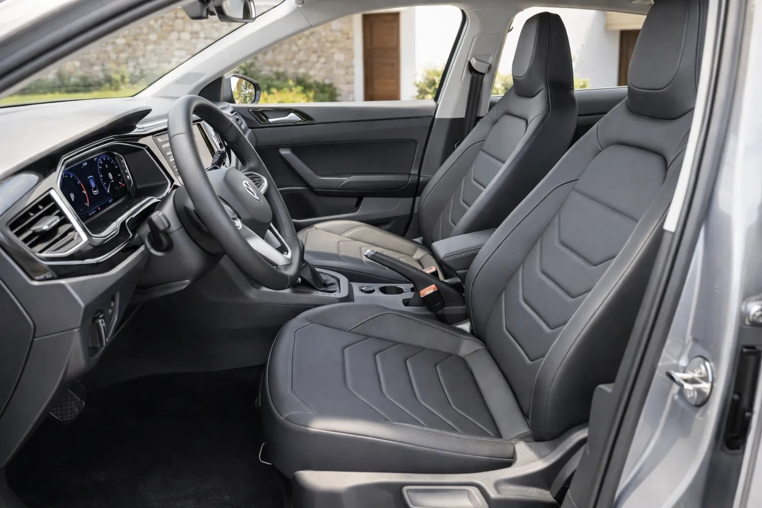 Interior do Volkswagen Polo 2023