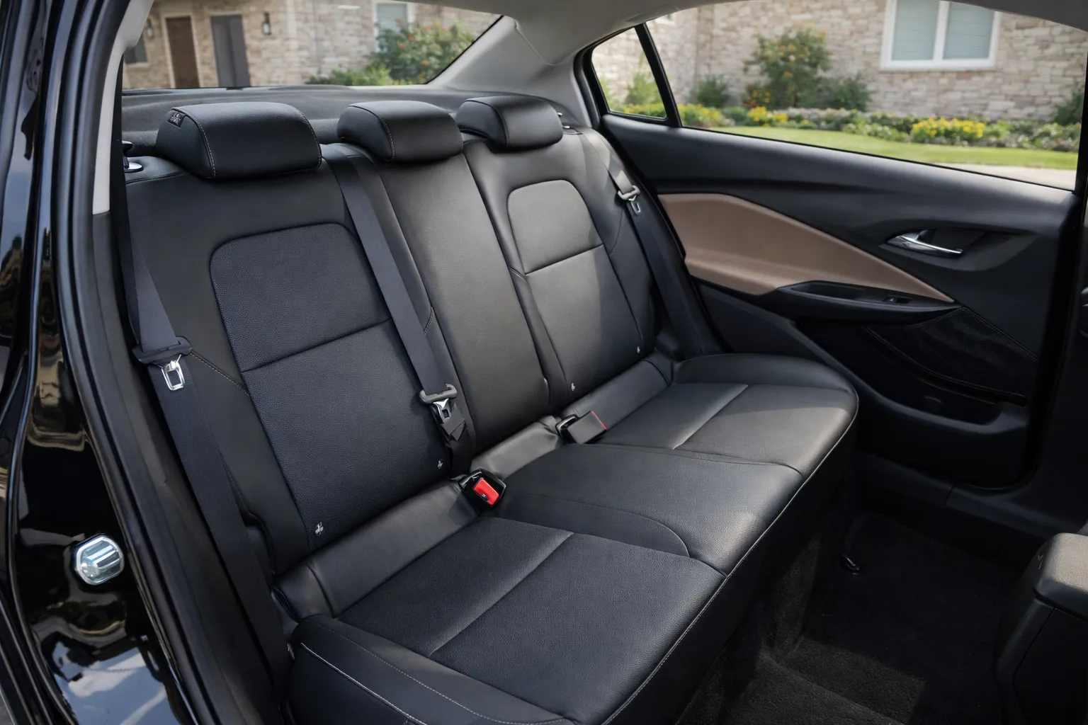 Interior sofisticado do Onix Plus 2023