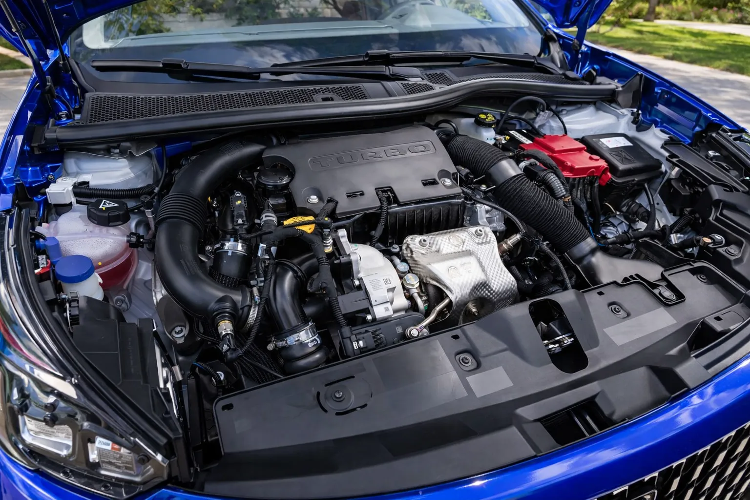 Motor do Peugeot 2008 GT Hybrid