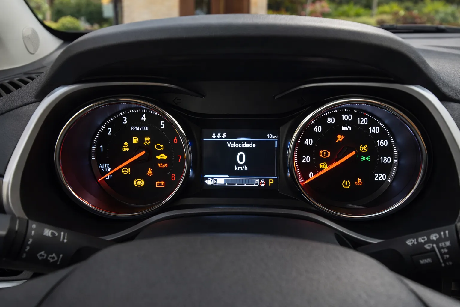 Painel do Chevrolet Tracker 2023