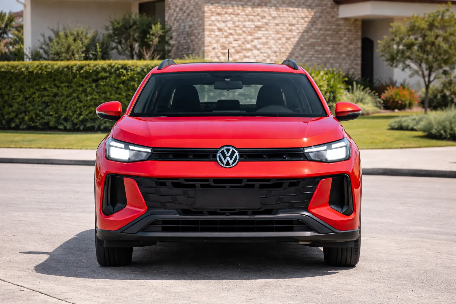 Volkswagen Tera em frente a casa moderna