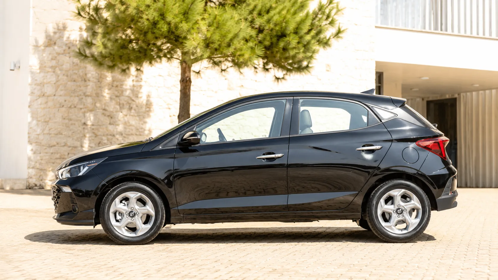 Carro CNPJ e MEI 2026: Hyundai HB20 Limited 1.0 manual vale a pena para empresas?