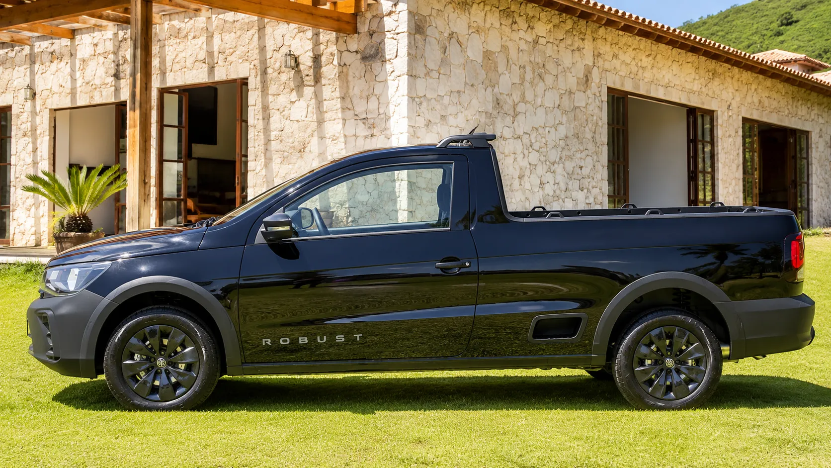 Carros para produtor rural: Volkswagen Saveiro Robust CS 2026 vale a pena para fazenda, sítio e empresa rural?