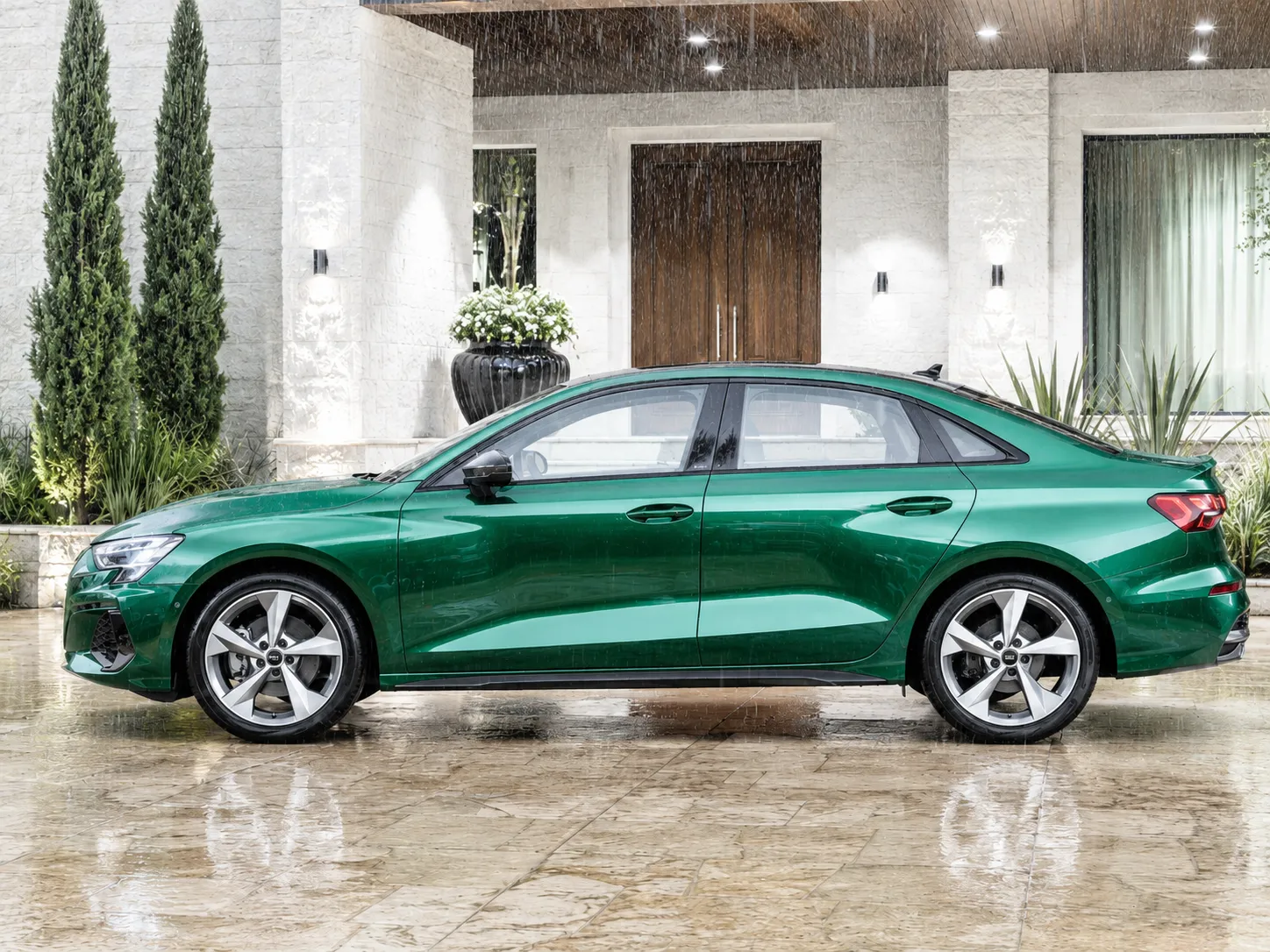 Engenharia automotiva do Audi A3 Sedan Advanced 2.0 TFSI 2026: S-Tronic AT7, motor, consumo, ADAS e revisões
